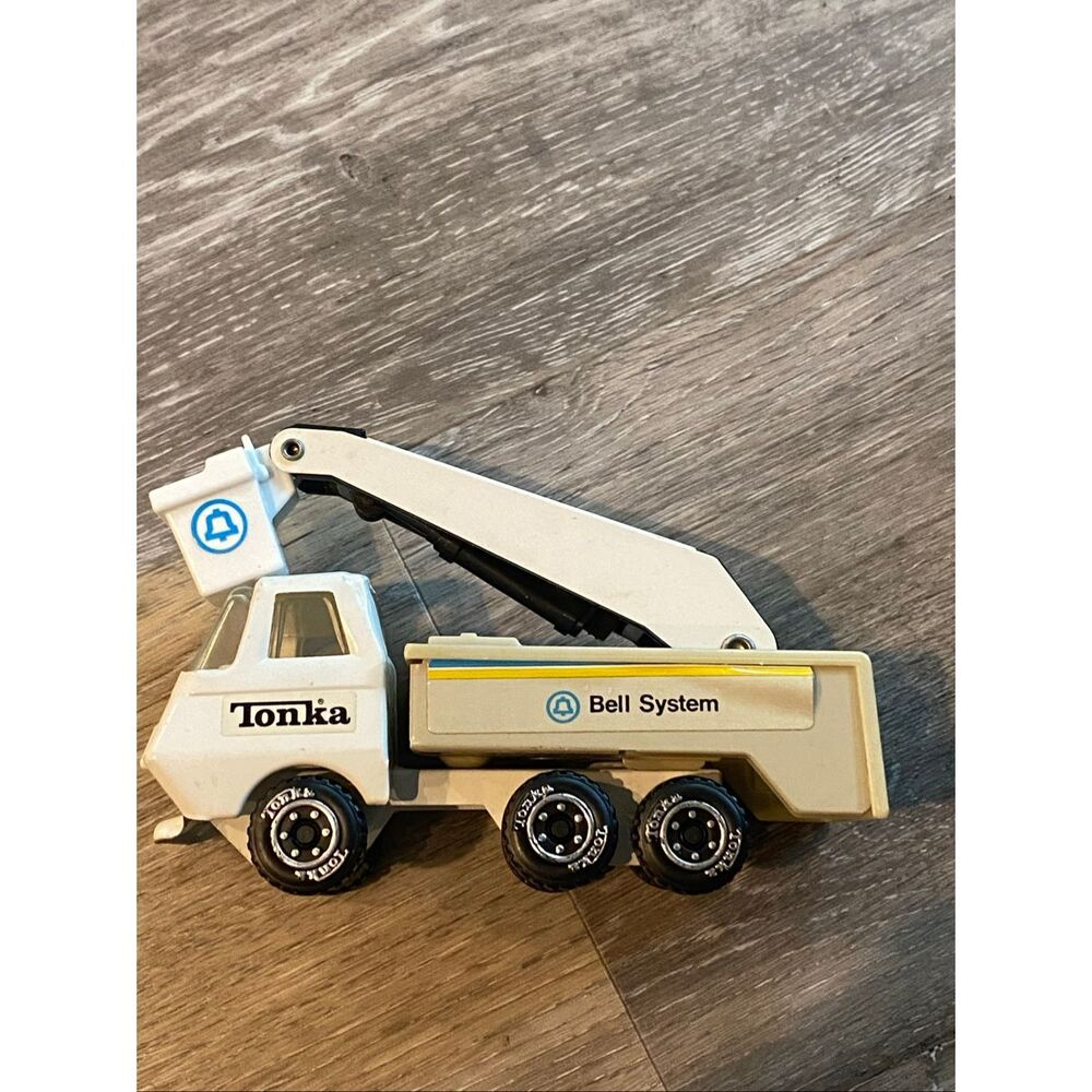 Tonka Bell Systems Bucket Truck Metal VINTAGE